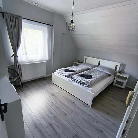 Apartment Ml 81 *