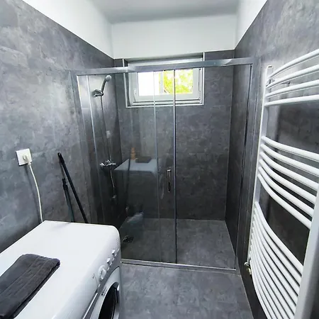 Apartment Ml 81