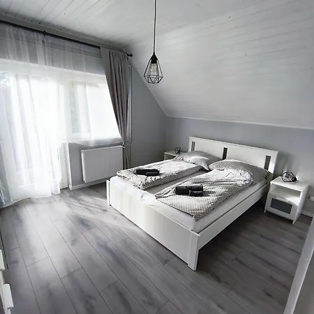 Apartment Ml 81 *